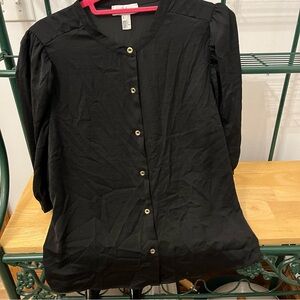 Halston black work top size runs small more like medium short sleeve structure